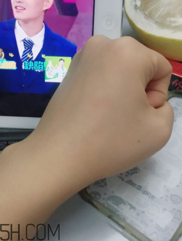 瓷肌晶透雪肌潔面乳可以卸妝嗎？清潔力如何？