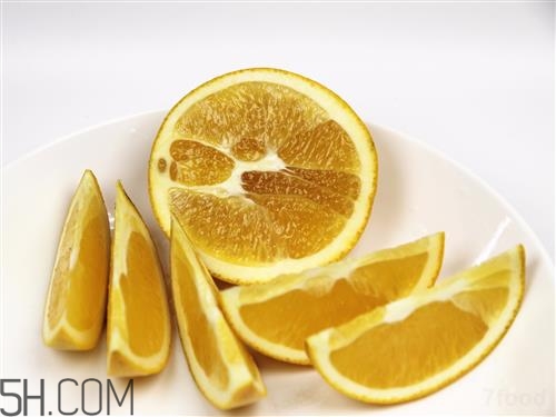 柿子和橙子能一起吃嗎？吃完橙子可以吃柿子嗎？