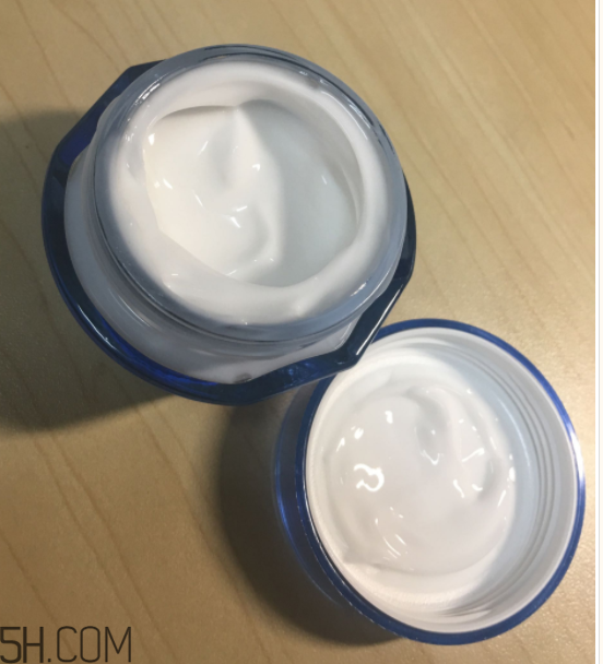 薇姿面霜為什么會搓泥？薇姿好用面霜推薦