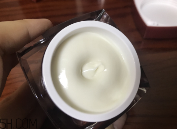 京城之霜為什么乳化之后才涂抹？京城之霜怎么用？