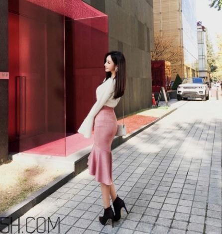 粉色裙子配什么鞋子？不同款式不同的風(fēng)格