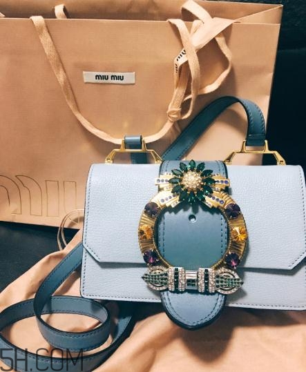 miumiu包包一般多少錢？這么仙的包包千萬別錯(cuò)過