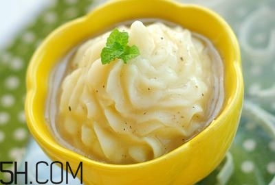 上火牙疼煲什么湯好？輕松解決上火牙疼問(wèn)題