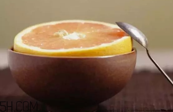 哪些水果可以煮熟吃？柚子蘋果煮著吃更健康