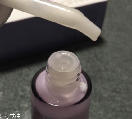 自然堂凝時(shí)鮮顏系列適合什么膚質(zhì)？