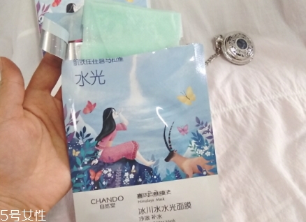 自然堂冰川水水光面膜怎么用？回歸肌膚的真實美麗