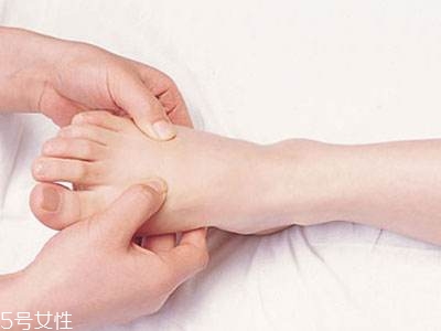 搓腳心的方法有哪些？常用第二種