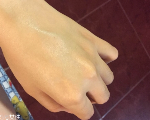 自然堂面霜效果怎么樣？秋冬補水從一款面霜開始