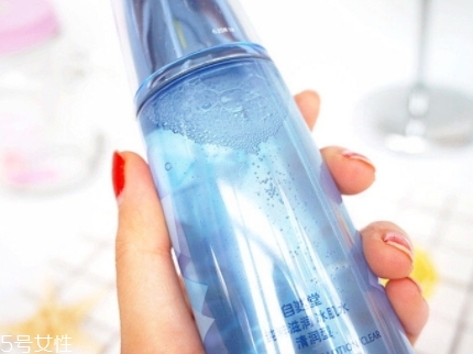 自然堂爽膚水怎么樣？看看是不是含酒精