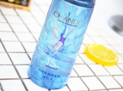 自然堂爽膚水怎么樣？看看是不是含酒精