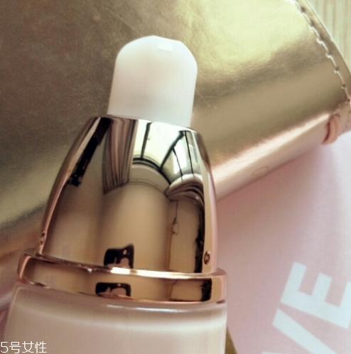 自然堂乳液怎么打開？按壓不出來不要著急