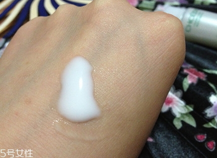 自然堂乳液多少錢一瓶？看看各個系列的報價