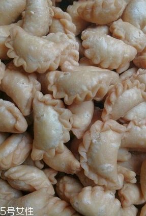 油角的皮要怎樣才松脆？關(guān)鍵看火候和時(shí)間