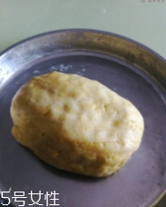 炸油角的面怎么和？用生面還是燙面你知道嗎？