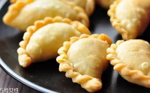 炸油角的面怎么和？用生面還是燙面你知道嗎？