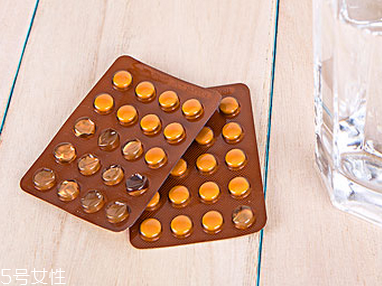 葉酸和鈣片可以同時(shí)吃嗎？葉酸和鈣片同吃無(wú)害