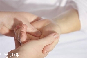 哪些按摩方法能強(qiáng)身健體？常按這部位疏通血液