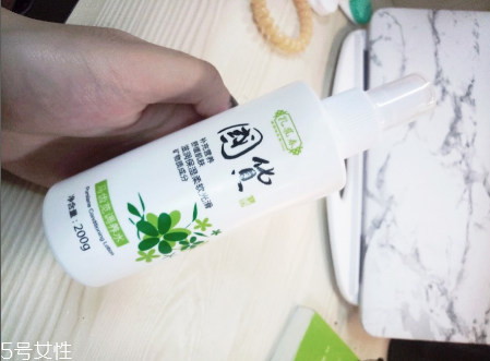 孔鳳春爽膚水好用嗎？有150多年的歷史的牌子