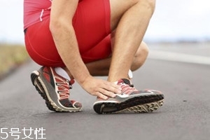 崴腳了怎么辦？緩解疼痛6大招