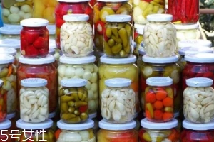亞硝酸鹽吃了致癌嗎？不說劑量談癌癥都是耍流氓