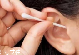 耳屎過多的真相是什么？有可能是咽喉發(fā)炎了