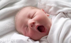 香蕉能安眠嗎？富含鎂元素讓人安眠