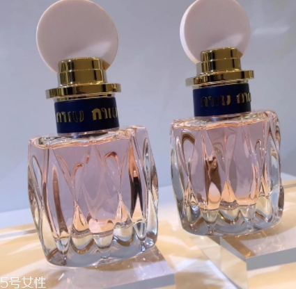 miumiu2018粉色香水好聞嗎？和舊款香水哪個(gè)更好聞