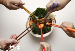 筷子應(yīng)該怎么洗？不要泡不要搓不要圖省事