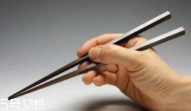 筷子應(yīng)該怎么洗？不要泡不要搓不要圖省事