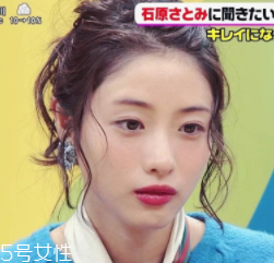 2018開年爆款色莓果紫，怎么涂更美？