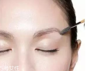 眉型為什么很奇怪？眉頭沒(méi)畫(huà)好
