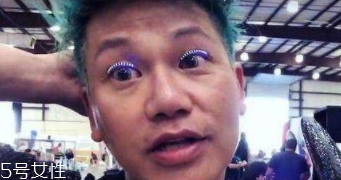 發(fā)光假睫毛多少錢？一閃一閃亮晶晶