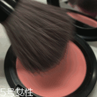 腮紅怎么涂才能避免成為福娃？這些方法要記牢