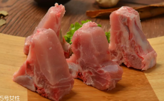凍肉多久該扔？冷凍肉和冷鮮肉大不相同