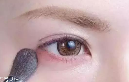 兔子腮紅怎么畫才可愛？中年少女必備腮紅畫技