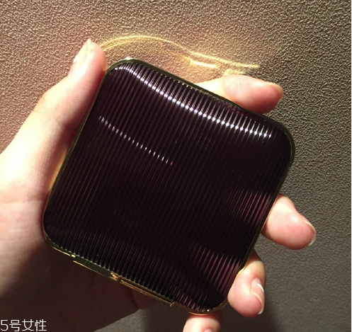 黑皮膚用什么顏色的腮紅？腮紅的作用