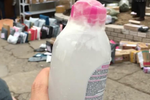 網(wǎng)購卸妝水凍成冰坨，化妝品該怎么保存？