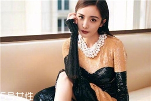 亮片裙子怎么搭配？年底聚會就要blingbling