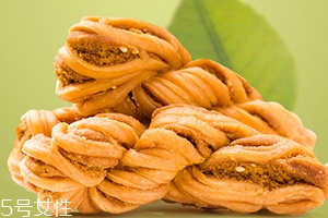 麻花可以帶上飛機(jī)嗎？要看帶多少