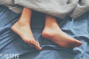 肌抽躍是什么引起的？多種疾病引起需要重視
