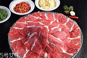 吃火鍋喉嚨痛是怎么回事？其實不怪湯底