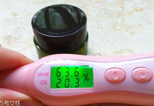 悅詩風(fēng)吟面霜好用嗎？正確的時(shí)間使用面霜更好