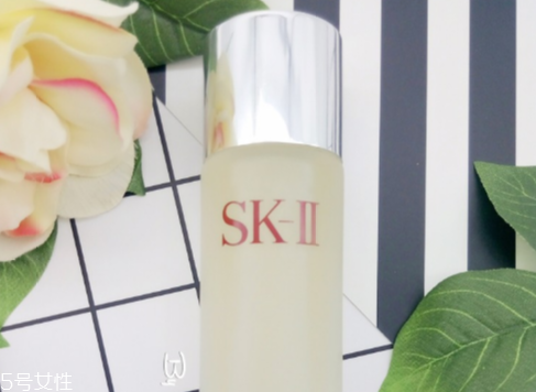 sk2神仙水怎么看生產(chǎn)日期？神仙水之前一定要擦化妝水