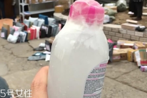 網(wǎng)購卸妝水凍成冰坨，化妝品該怎么保存？