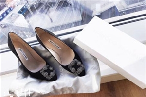 manolo blahnik是哪個國家的牌子？女星們的紅毯指定用鞋