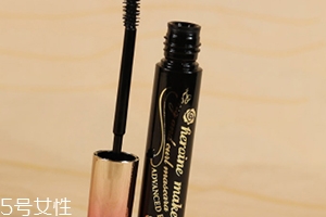睫毛膏和眼線哪個(gè)先畫？看看你是不是畫錯(cuò)了