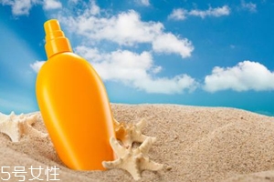 防曬霜為什么會(huì)過(guò)敏？二苯酮-3風(fēng)險(xiǎn)大