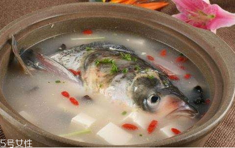 魚(yú)湯可以和雞蛋一起吃嗎 一起是營(yíng)養(yǎng)更豐富