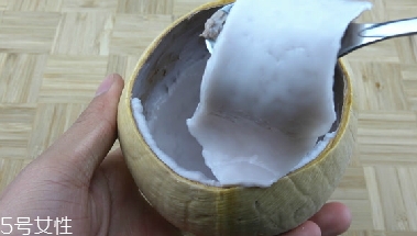 泰國(guó)烤椰子多少錢一個(gè)？味道非常特別