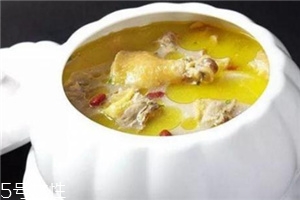 什么人不適合喝雞湯？雞湯雖好但這些人卻無福消受